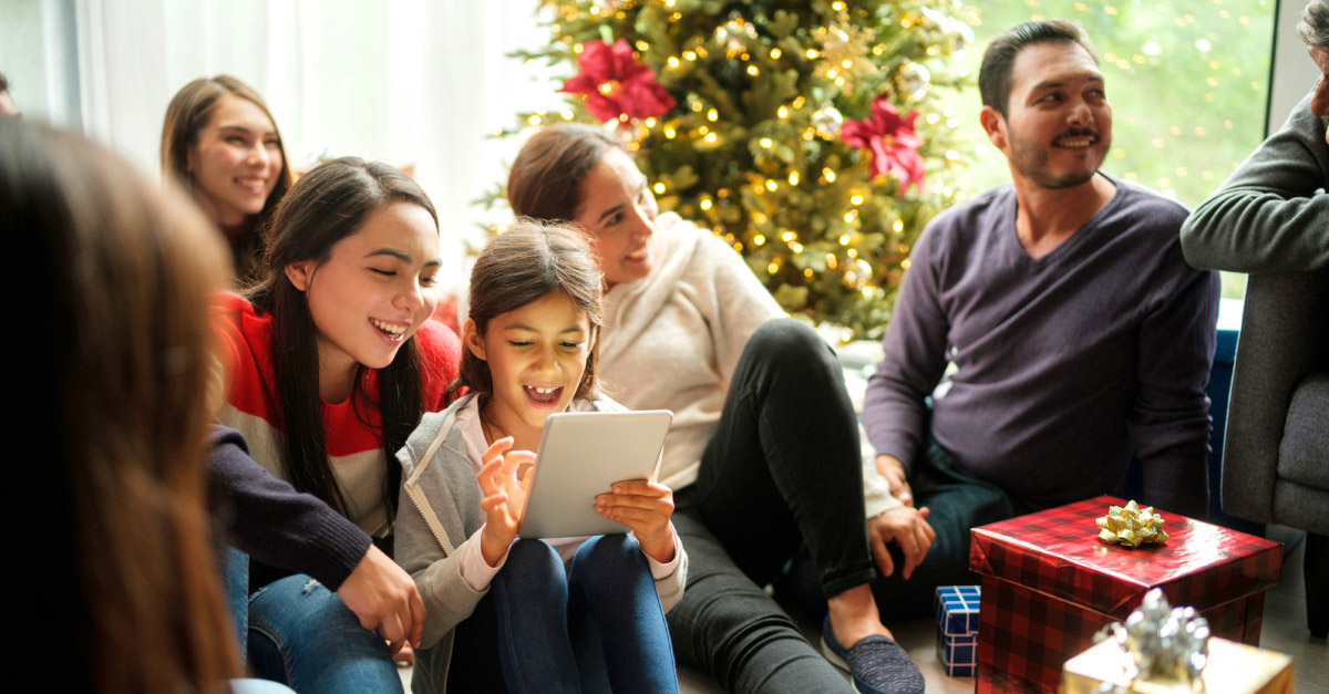 Give the Gift of Connectivity: Pair Your Tech Presents with Yomojo Prepaid Plans
