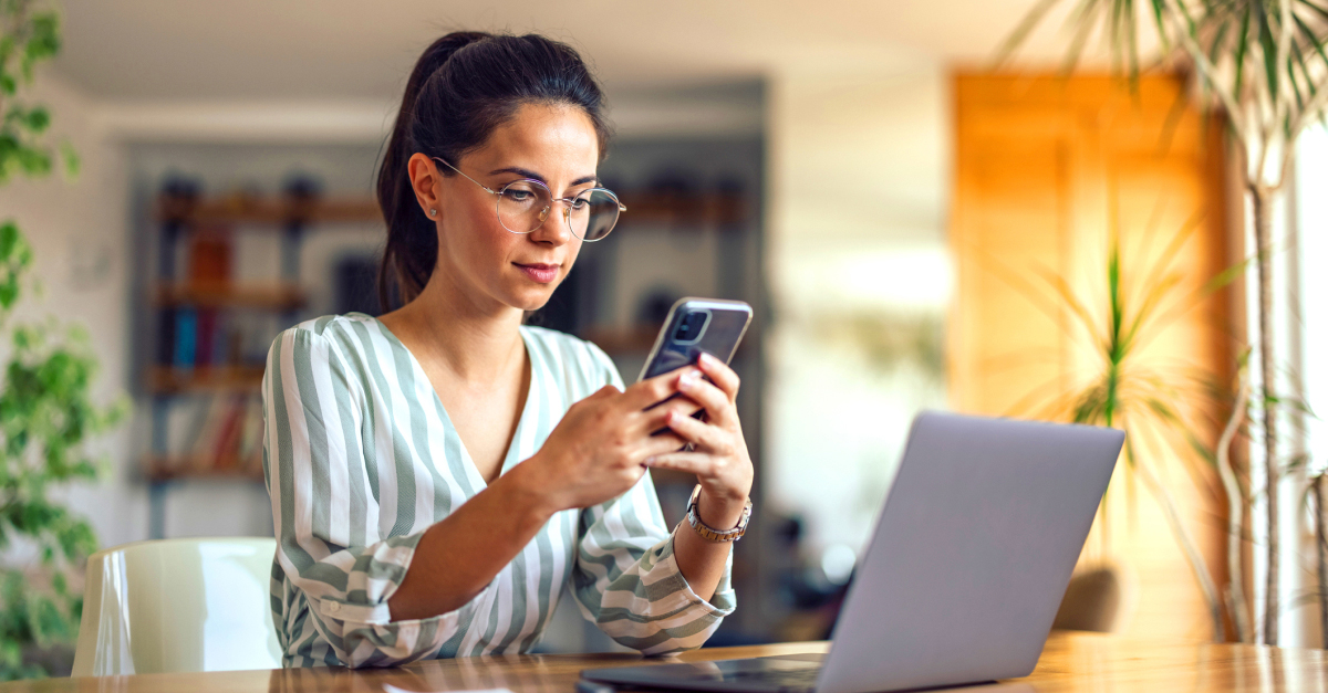 Holiday Scammers Are Back: Yomojo Shows You How to Outsmart Them