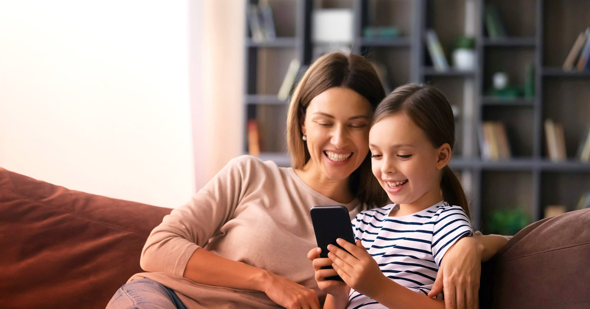 Your Guide to Raising Digitally-Smart Kids